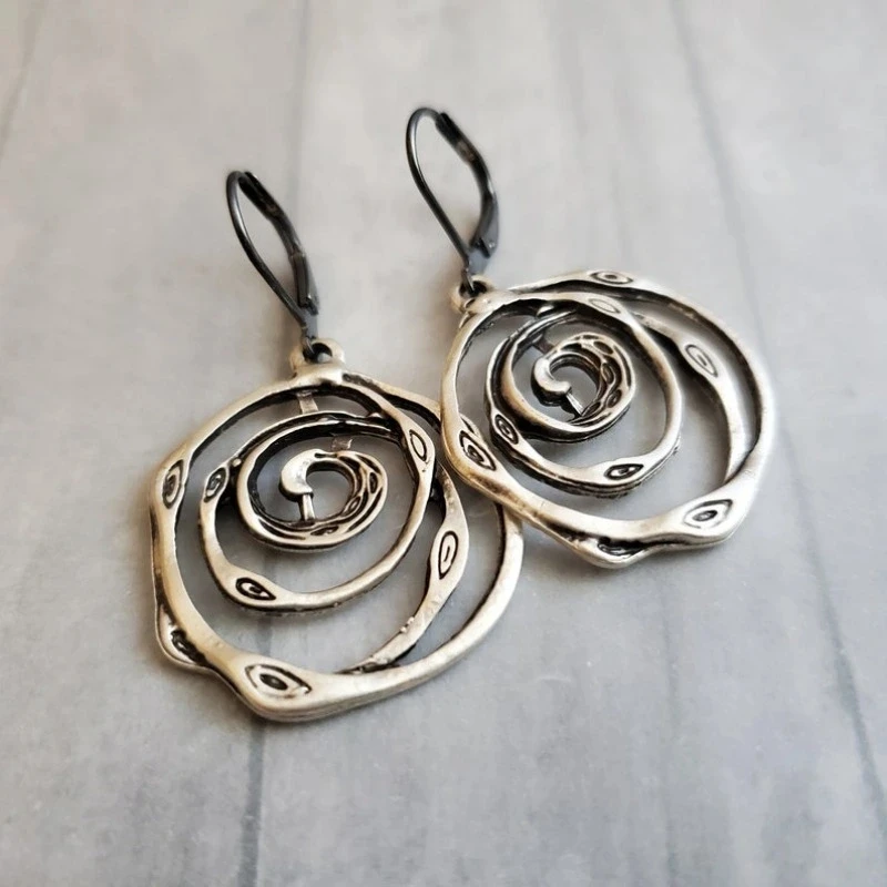 

Vintage Silver Color Metal Carving Pattern Spiral Dangle Earrings for Women Party Earrings Jewelry
