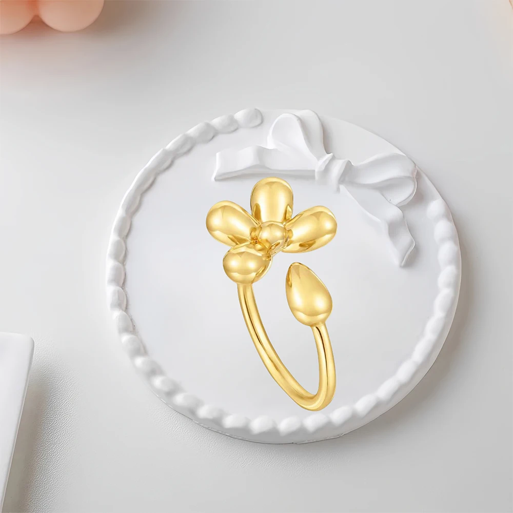 

2025 Hot Selling Brand Women's Bear Ring Fashionable, Simple and Luxurious Jewelry Suitable for Gifting To Friends