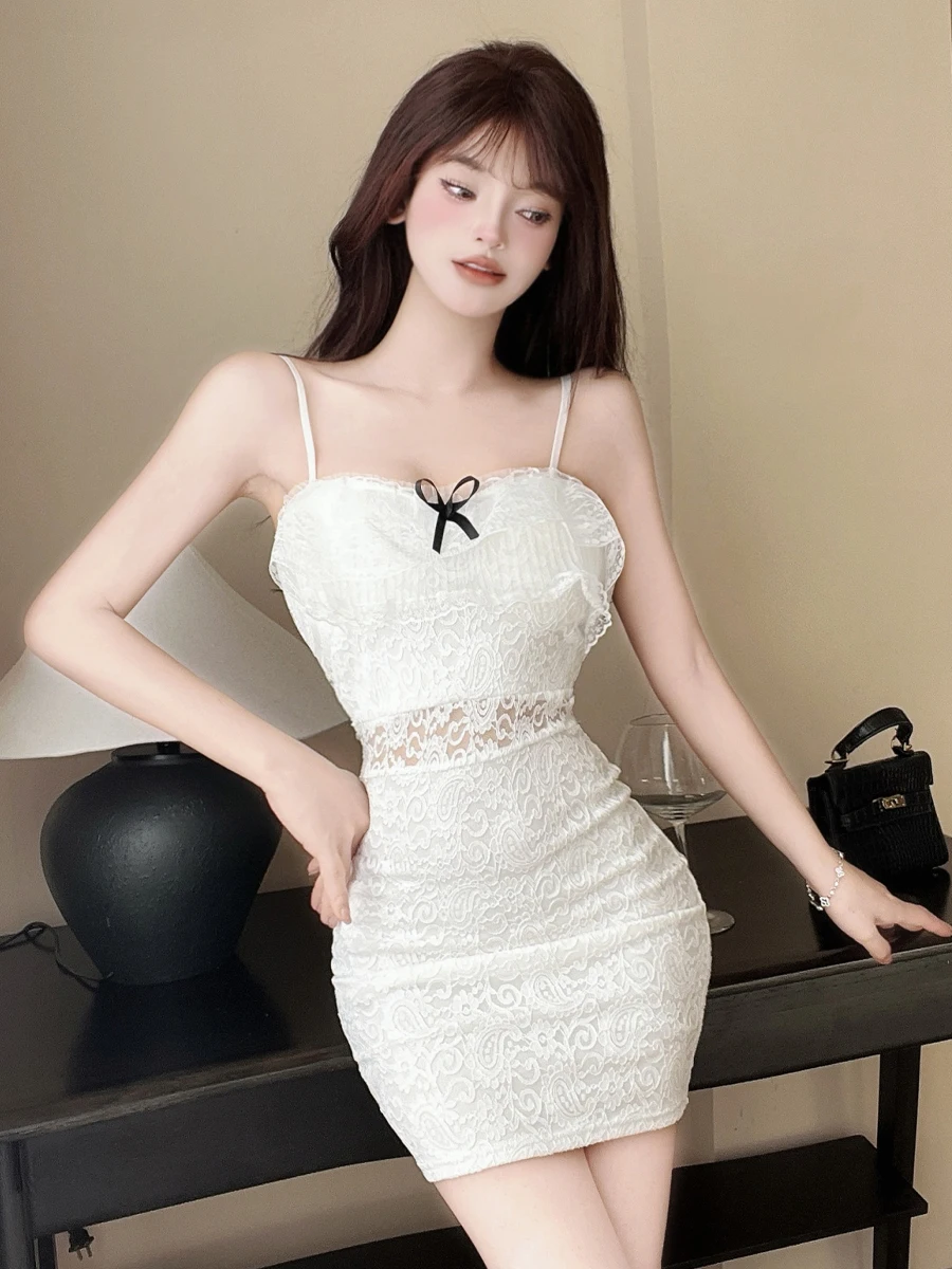 

Сексуальное кружевное платье-боди с вырезами и короткой юбкой, дышащее, для молодых женщин, осенний сезон, H-образный силуэт