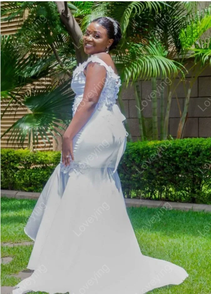 Personalizzato bella al largo della spalla Sweetheart Robe De Mariée 3D applicazioni floreali abiti da sposa a sirena ragazze nere Garden Bri