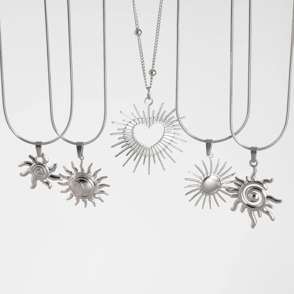 Retro Stainless Steel Silver Color Romantic Sun Pendant Necklace For Woman No Fade Prevent Allergic Femmes Colares Accessories