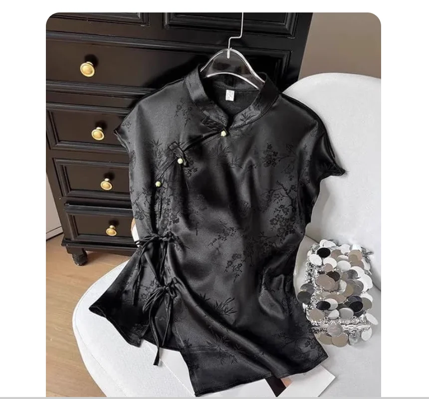Retro jacquard buckle short sleeved shirt with Chinese style improved cheongsam top