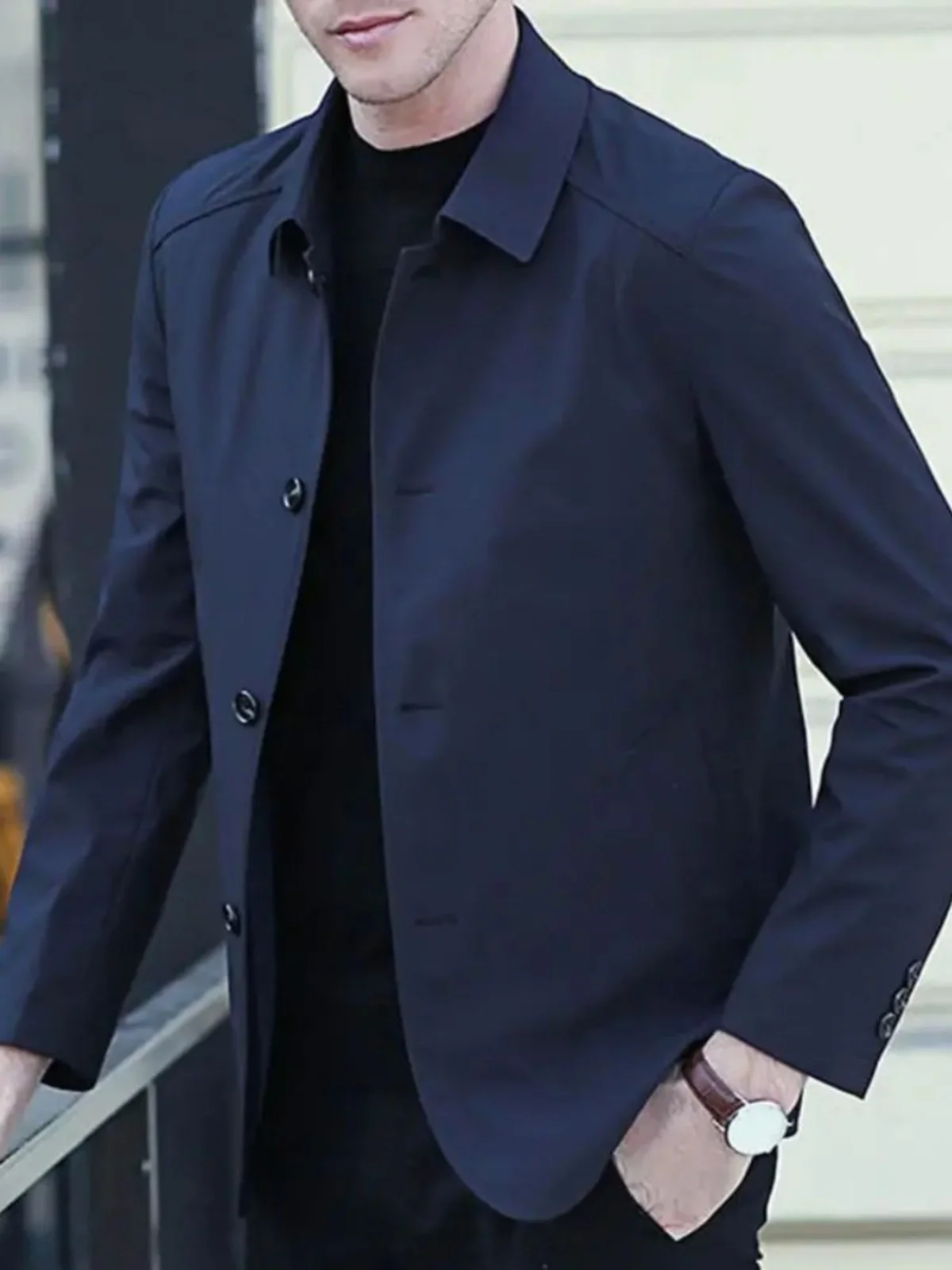 Męska koszula z kołnierzykiem, zapinana na guziki, casualowa, luźny krój, długi rękaw, regularna długość, zapinana na jeden guzik, odzież wierzchnia.