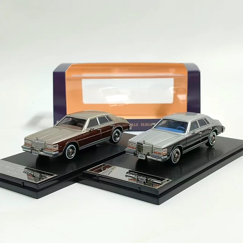 Turning Crush Diecast 1:64 Scale Seville 1980 Alloy Simulation Car Model Decoration Souvenirs Gifts Collection Static Display