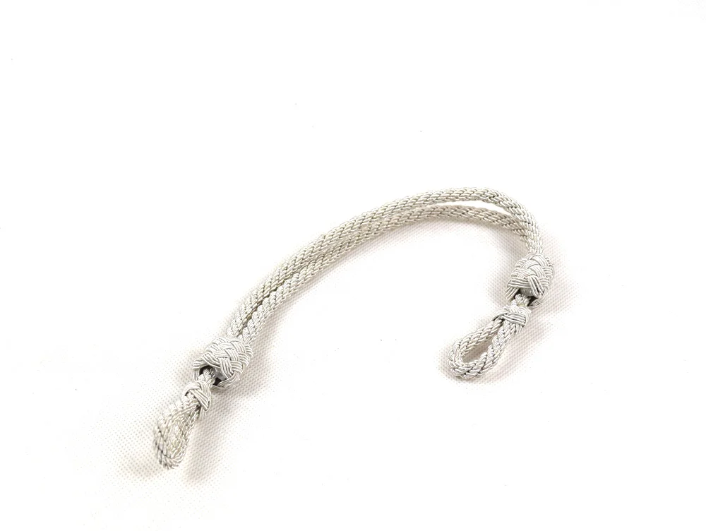 Gorro con visera plateada para oficiales alemanes, cordón para la barbilla