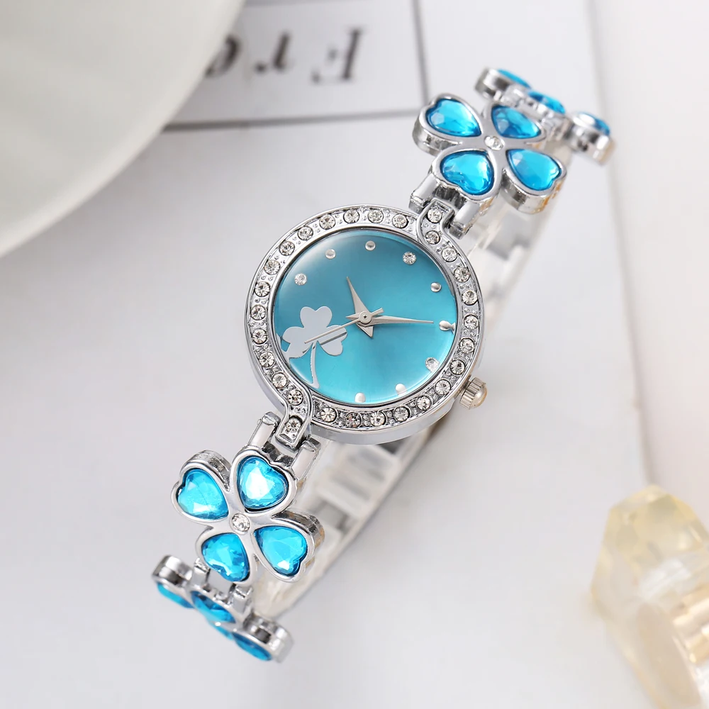 أربع أوراق البرسيم نقطة الماس المرأة سوار ساعة نسائية عادية هدية ساعة مجوهرات ساعة نسائية