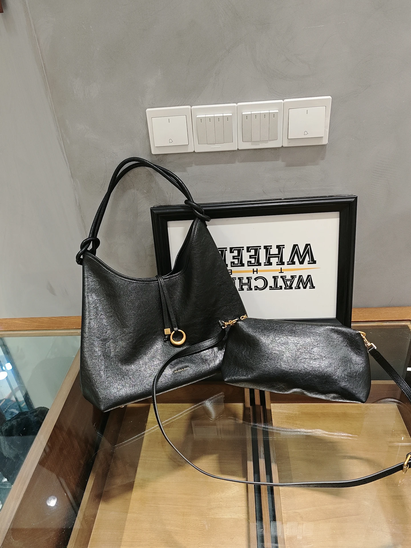 sac-fourre-tout-elegant-et-minimaliste-en-cuir-souple-pour-femme-sac-a-bandouliere-decontracte-et-retro-sac-de-maman-tendance-nouveau-modele-2026