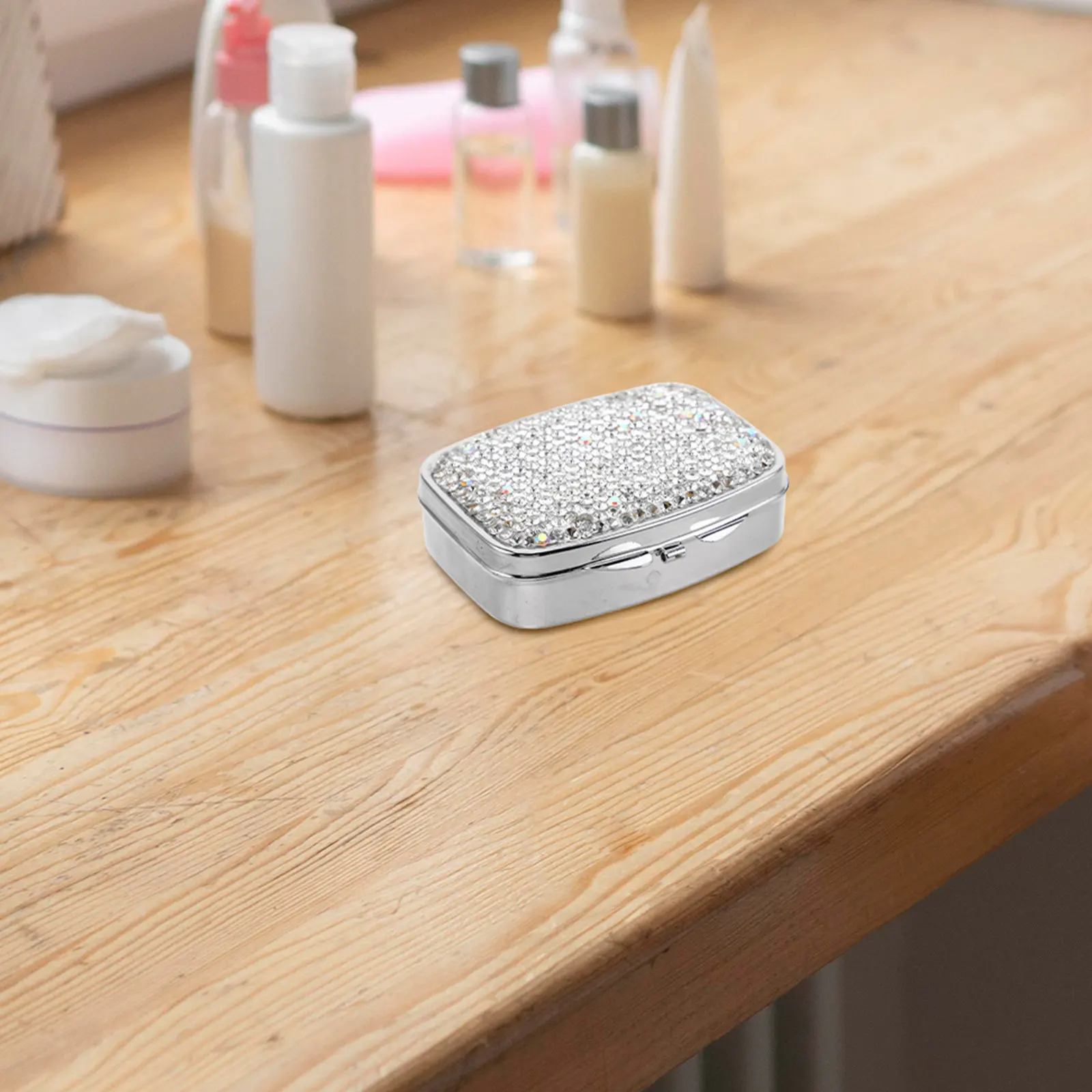 Mini Medicine Organizer Compact Luxury Rhinestone Design Portable Travel Pill Case Multi Compartment Daily Supplement Box
