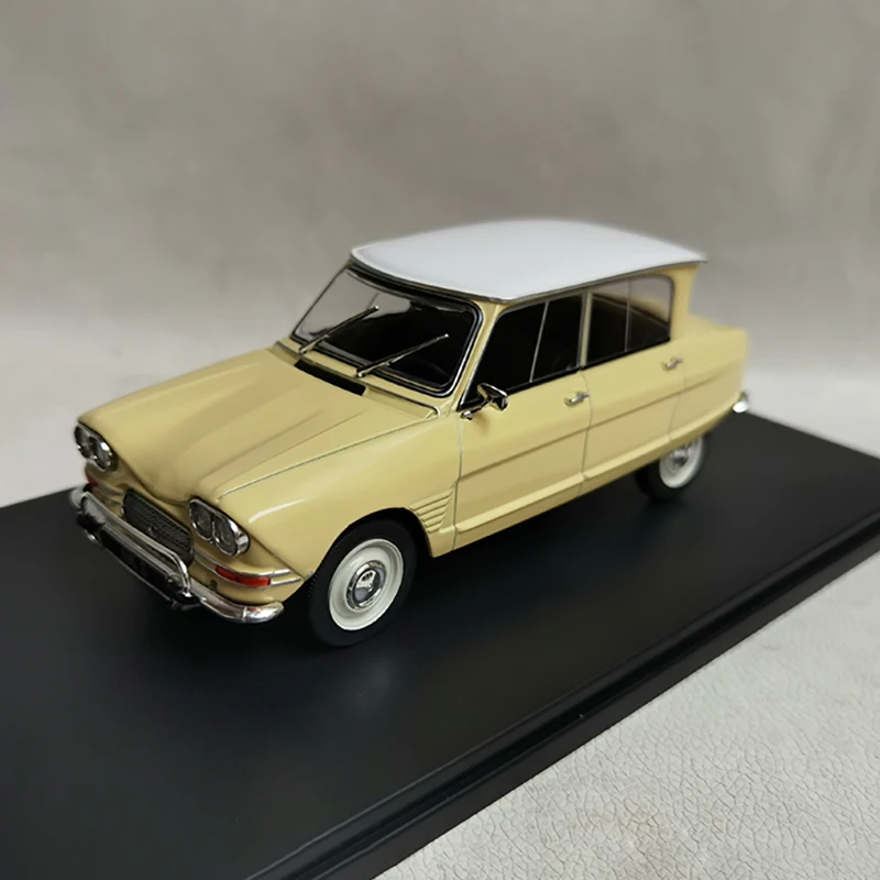 Diecast 1:24 Scale CITROEN AMI 6 Car Alloy Simulation Car Model Toy Collectible Ornaments