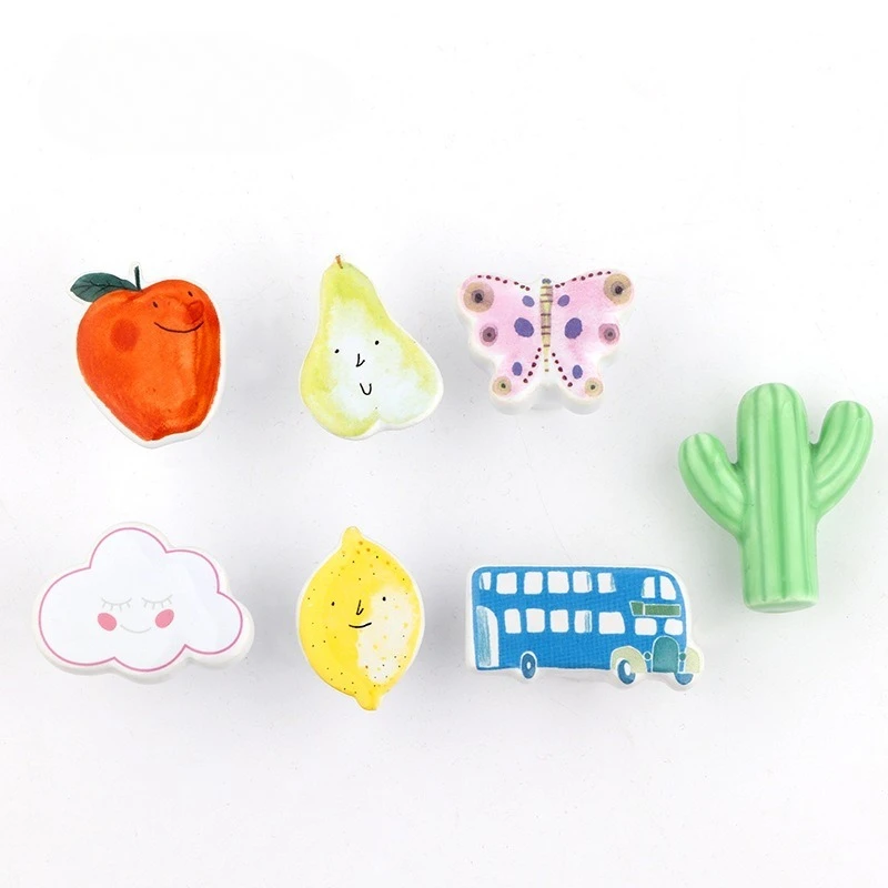 Cartoon Nordic-style cute cartoon cloud hand-holding single-hole ceramic cabinet drawer decoration for children's handles