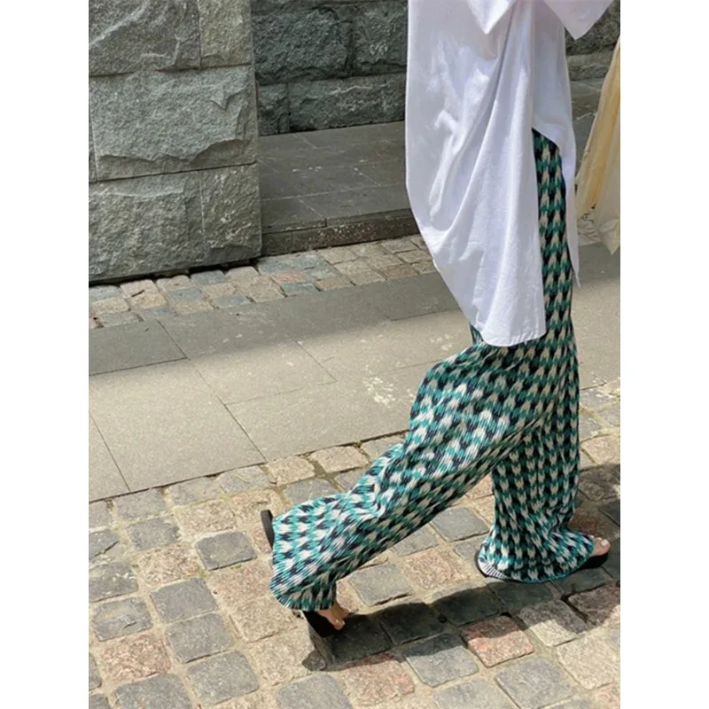 Women's Geometric Print Wide-Leg Pants - High Waist Pleated Texture
