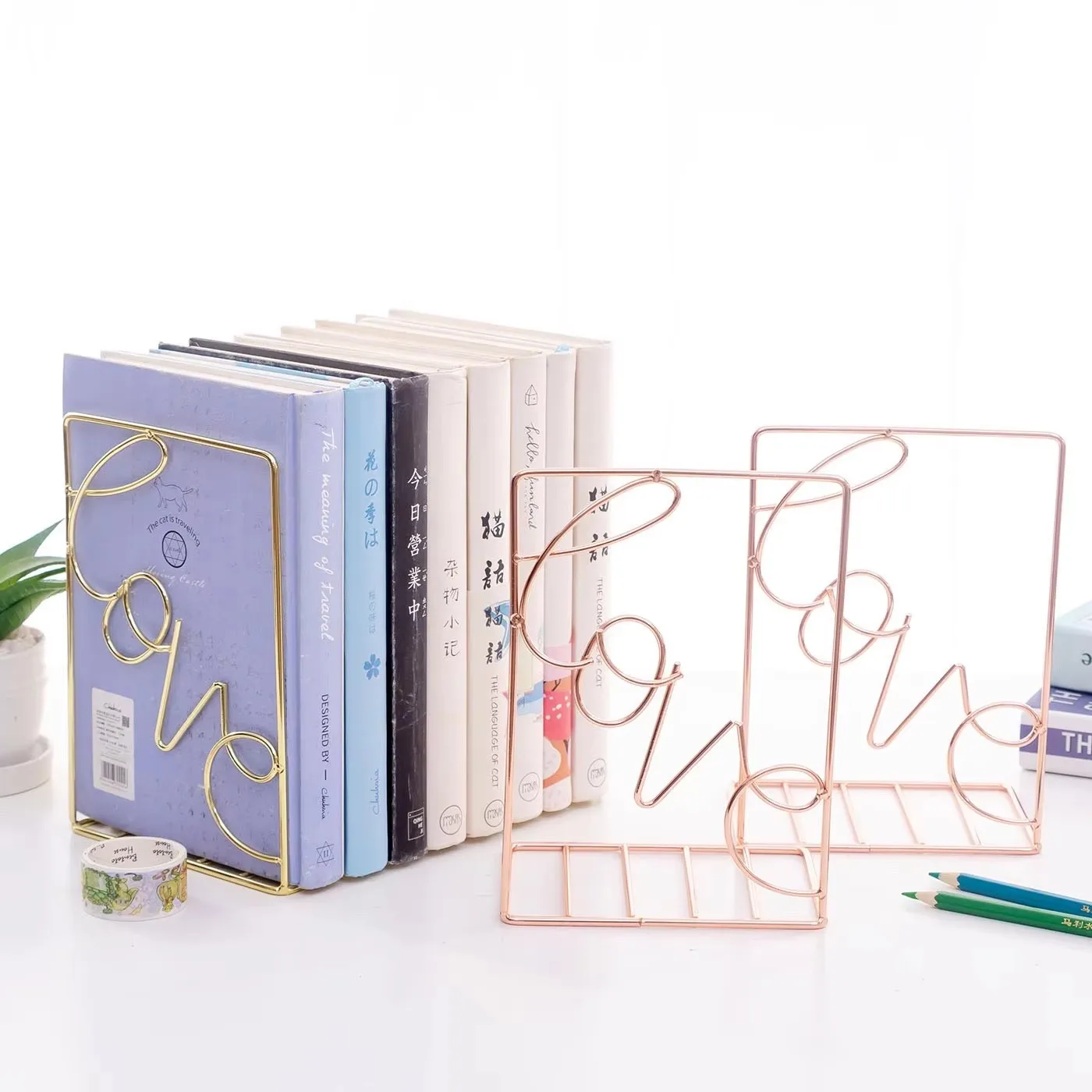 A Pair Iron Love Shaped Book Stand Study Accessories Book Storage Rack Holder Bookends For Office Home School Organizer Supplies