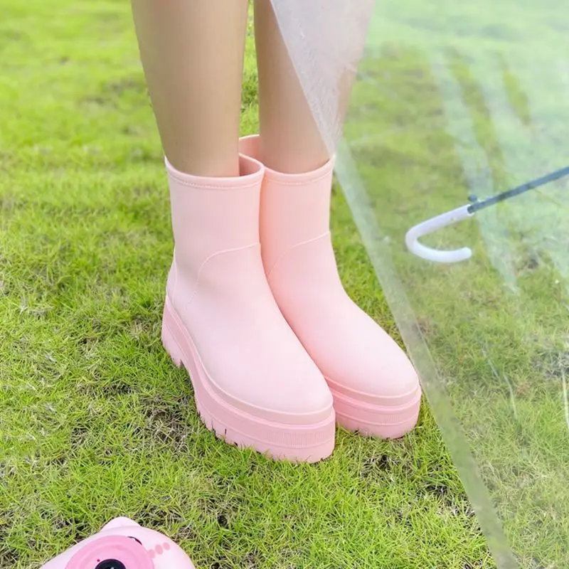 New Women Fashion Colorful PVC Rain Boots Waterproof Woman Outdoor Rainboots Platfor Heels Female Water Shoes Wellies Boots