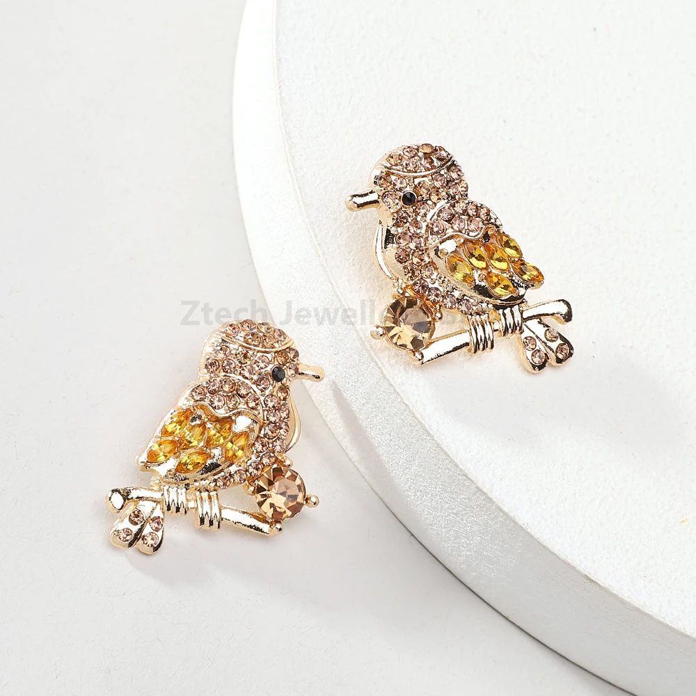 

Original Brand Design High-End Niche Cute Bird Colored Crystal Earrings Exquisite Shiny Women Palace Style Daily Party Jewelry