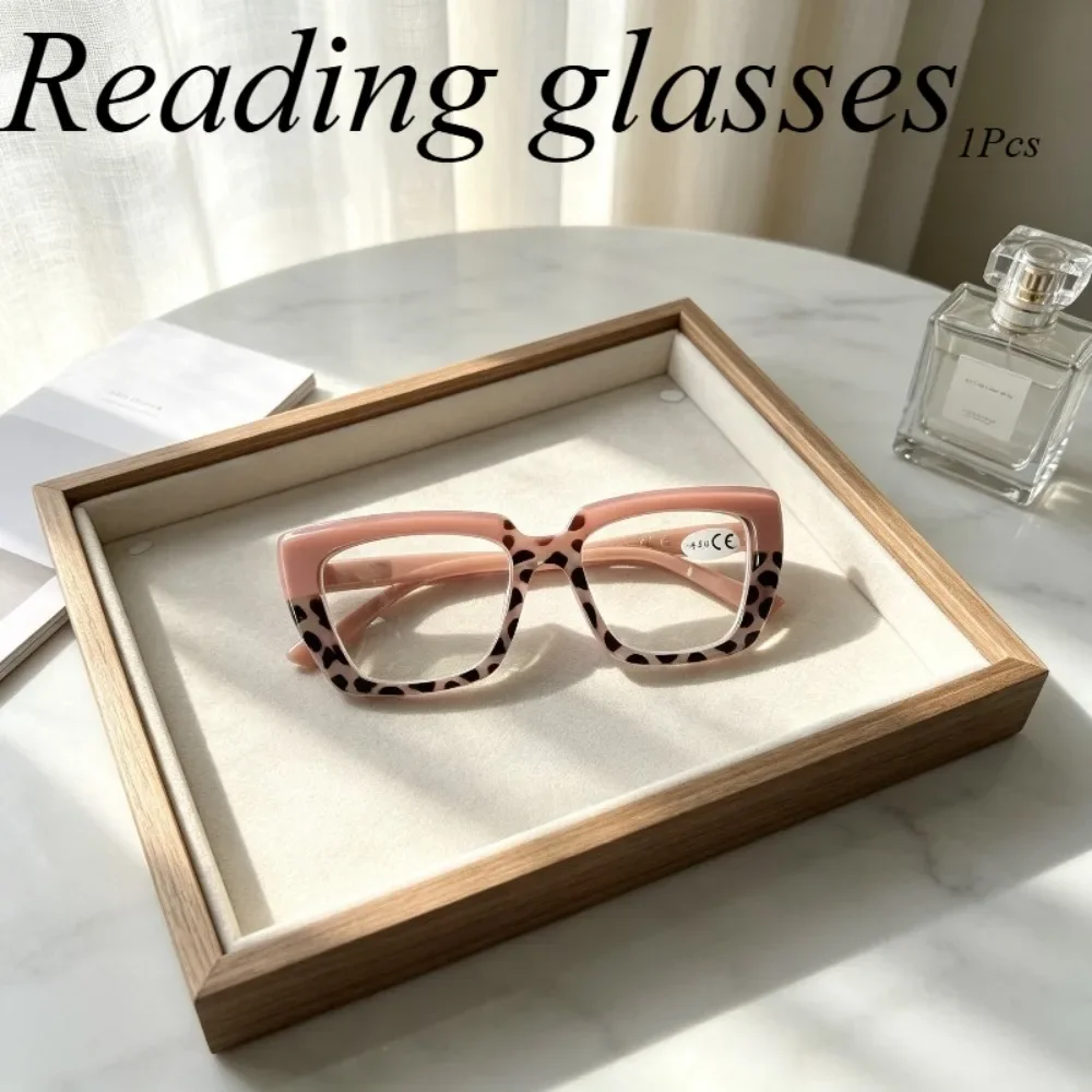 Men's and Women's Reading Glasses 4-piece Set, Retro Wide Square Reading Glasses Can Be Read At Home, Shopping and Daily Wear. This Large Frame Has A Unique Atmosphere. Christmas and Halloween Gift Recommendation, Random Color