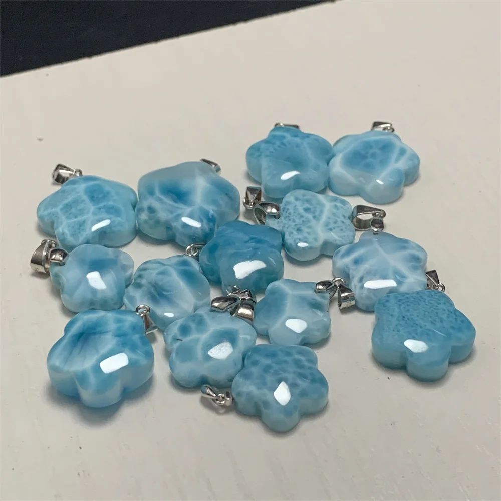 Tortoisesh Plum Blossom Natural Icy Blue Larimar Flowers Pendants Women Novel Leopard Larimar Ball Necklaces Well-polished Beads