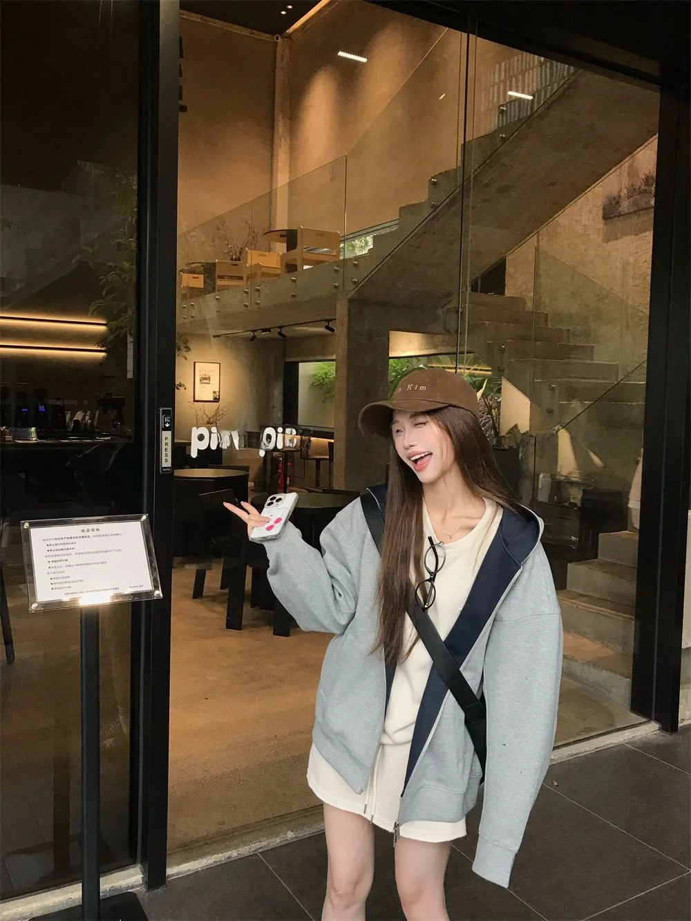 

Женская толстовка-кардиган в американском винтажном стиле с цветными блоками, на молнии, с капюшоном, свободного кроя, повседневная, серая, в стиле Lazy Style