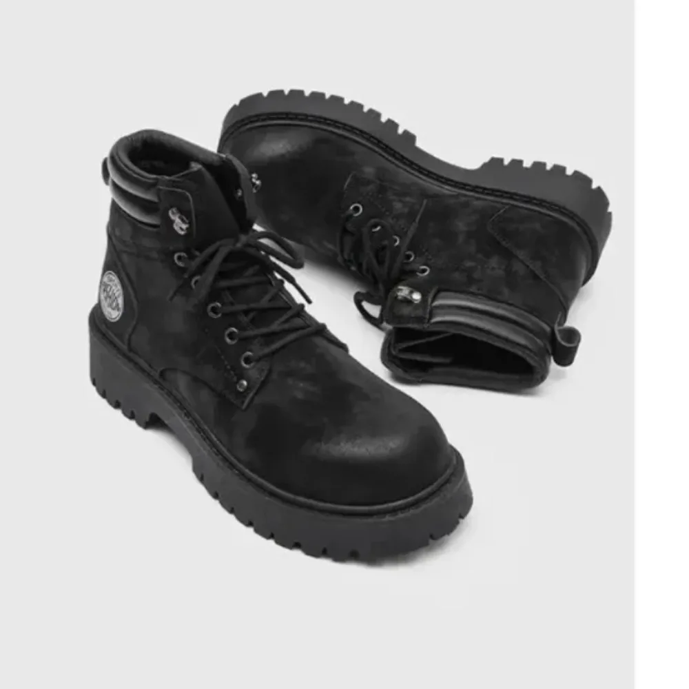 

2025 Men's Winter Boots Fashion Platform Footwear Retro Leather Shoes Men Work Boots Leisure Chaussure