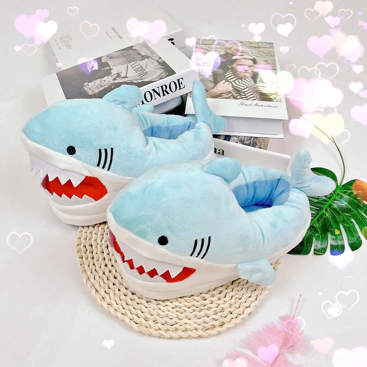 Halloween Shark Slippers Fluffy Winter Mens Womens House Shoes Spooky Warm Bedroom Slippers Cozy Soft Plush Fuzzy Animal Shoes