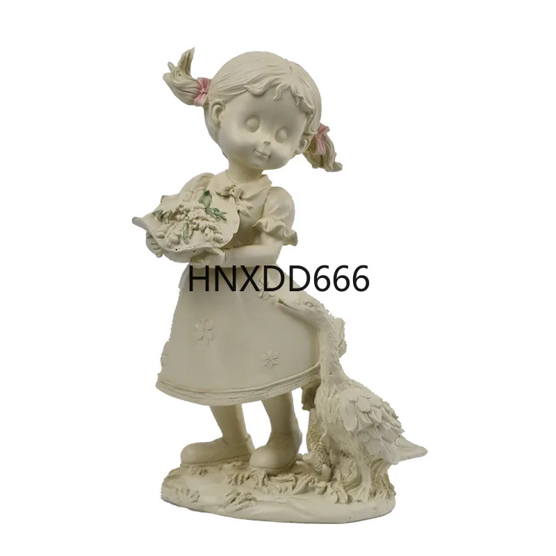 

Boy and girl handicraft ornaments, European-style home, courtyard landscape, figure resin decorations