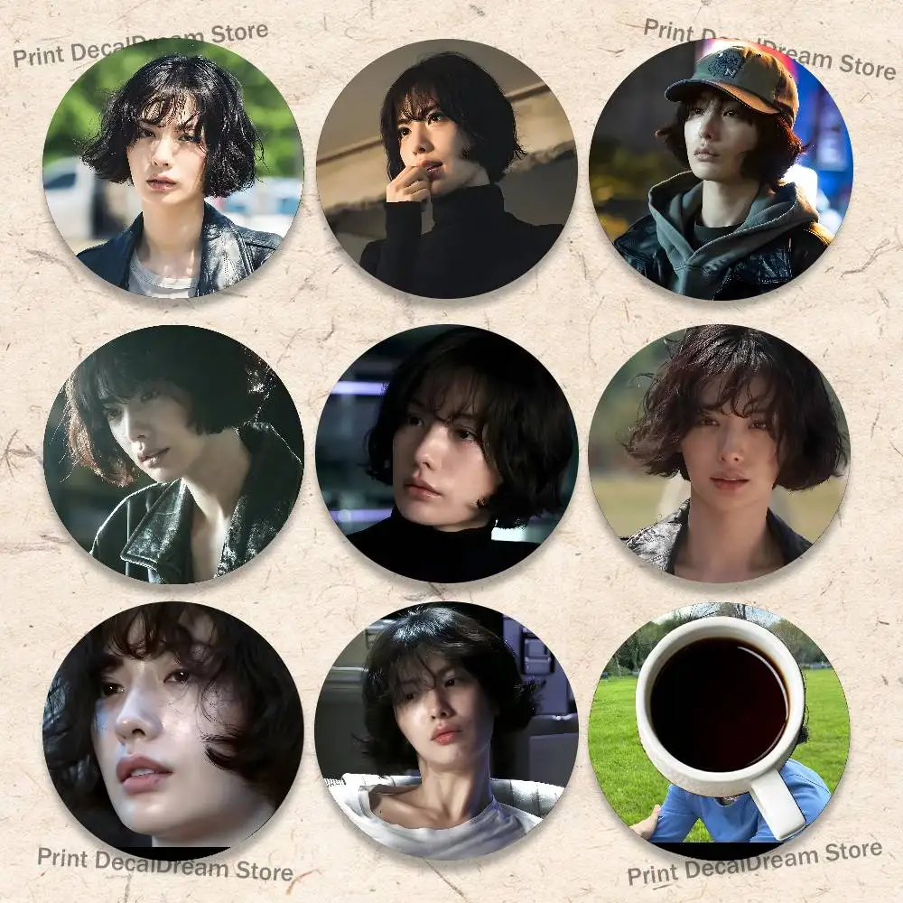 I-Im J-JinahS N-NANA 2D Pattern round Wooden Coaster Decorative Coffee Cup for Use in Coffee Shops Bars Wine Beer