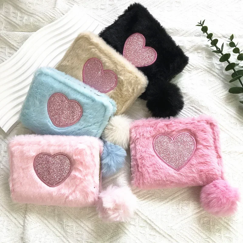 Girls Cute Plush Heart Print Wallet Children's Zipper Coin Purse with Card Holder Clutch Bag Mini Purse Coin Pouch Card Wallet