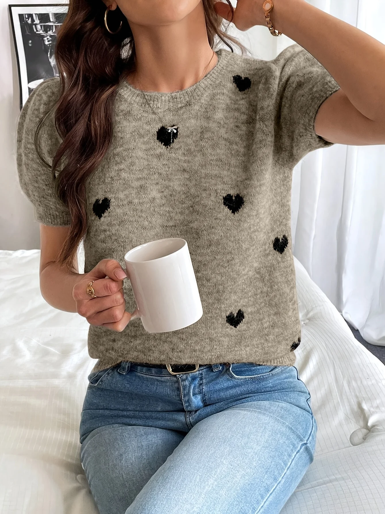 

Women's plus size knitted short sleeved shirt with heart-shaped print, round neck, elegant, spring/summer style