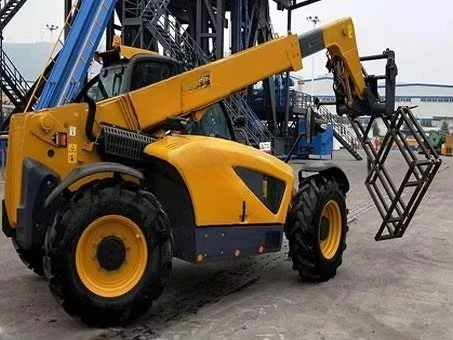 12 Ton Diesel Telescopic Handler Hydraulic 12m Extension Arm Forklift for Port Terminal and Building Material Handling