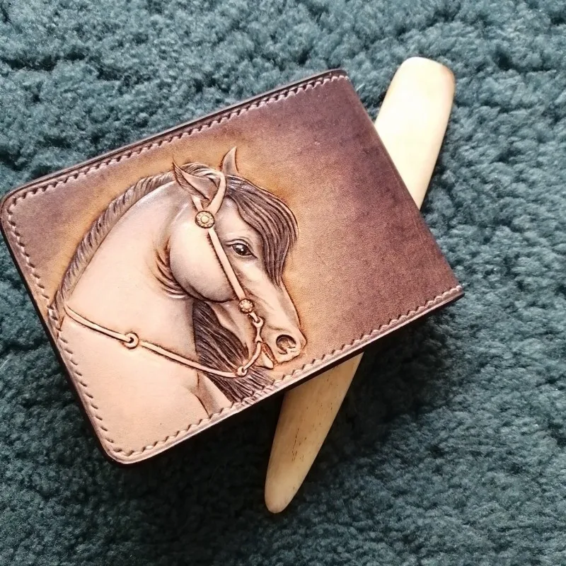 

Hand-made Short Wallets Handsome Horse Purses Women Men Clutch Vegetable Tanned Leather Thin Driver's License Wallet Card Holder