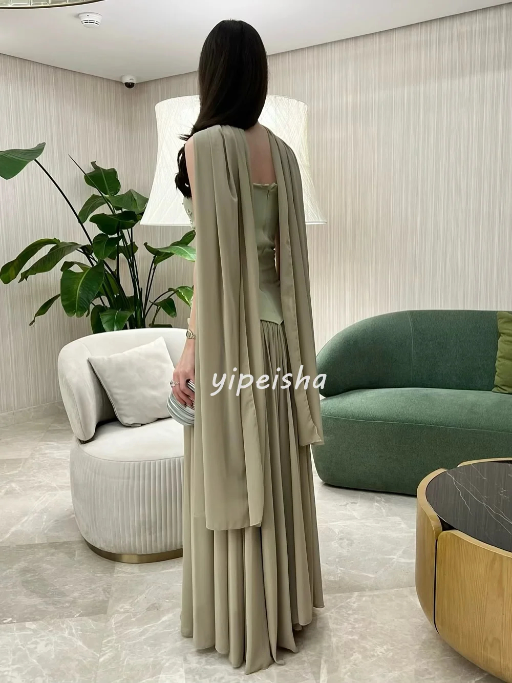 ที่กำหนดเองคุณภาพสูงแฟชั่นชีฟองแฮนด์เมดดอกไม้ไรน์สโตนตรงชุดยาวที่ไม่มีสายหนังชุดโอกาสสั่งทำพิเศษ