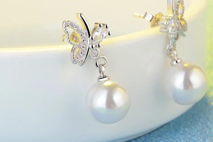 Luxury Crystal Aaa Zirconia Cute Butterfly Pearl Stud Earrings For Women Fashion 925 silver needle Earring Top Jewelry