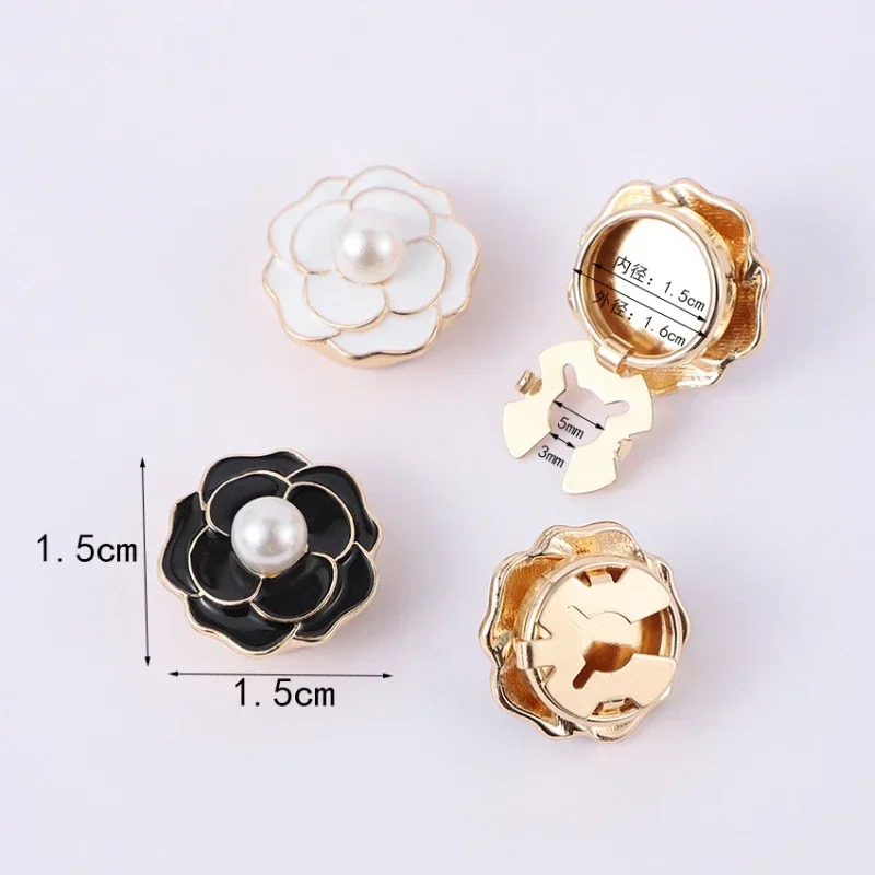 2PCS Neue Mode Perle Blume Manschettenknöpfe für Frauen Luxulry Schmuck Hemd Taste Manschette Links Kleidung DIY Zubehör