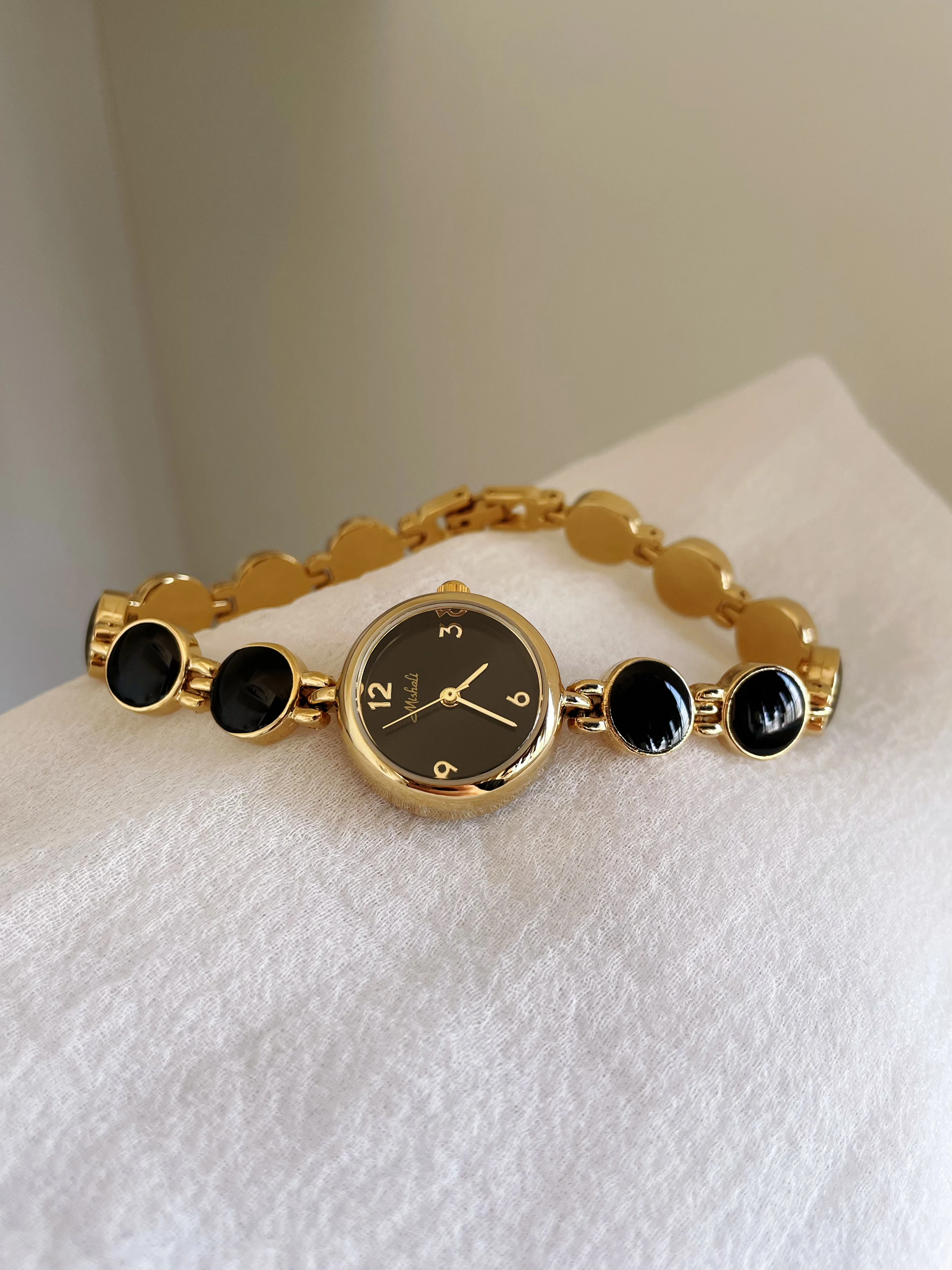 Elegant, Stylish, and Cute Bead Bracelet-Style Watch: 2026 New Arrival—Small Round Dial Women's Metal Quartz Wristwatch  Gift