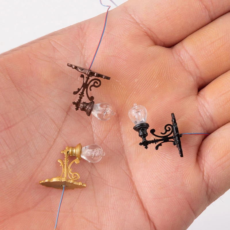 Miniatuur poppenhuis wandlamp licht bureaulamp mini LED-verlichting woondecoratie pop meubilair speelgoed kan helder zijn