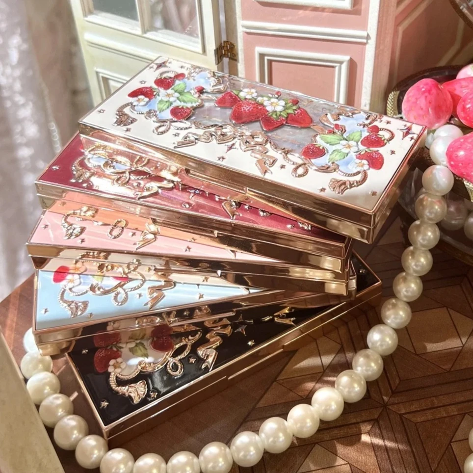 Flower Knows Strawberry Rococo Eyeshadow Palette 5 Colors Glitter Matte Natural Bronzer Multi Use Kawaii Makeup Vintage Look