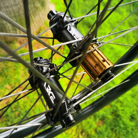 700c Road Wave Ultralight 1195g Carbon Spoke Disc Brake Wheels Urke C200 UCI Clincher Tubeless Thru Axle 12x100 12x142 Wheelset