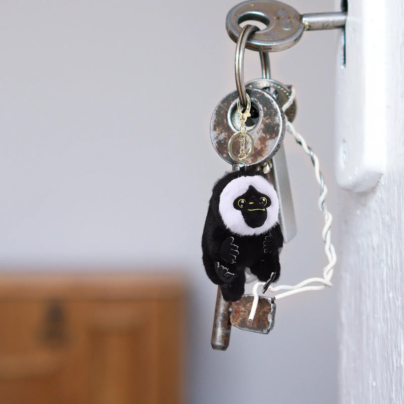 

Stuffed Monkey Keychain Cute Cartoon Animal Key Ring Small Lightweight Portable Decorative Bag Pendant for Women Girls Kids