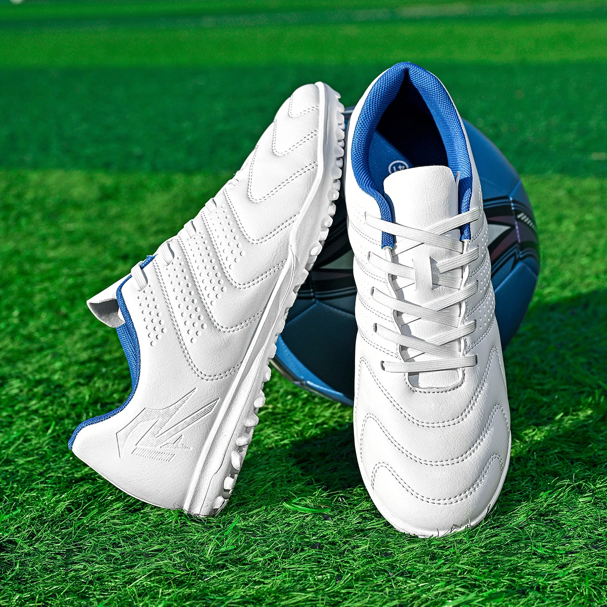 

Wear Resistant TF Turf Soccer Boots PU Elastic Fabric Upper Rubber Stable Grip Sole Youth Boys Girls Football Shoes