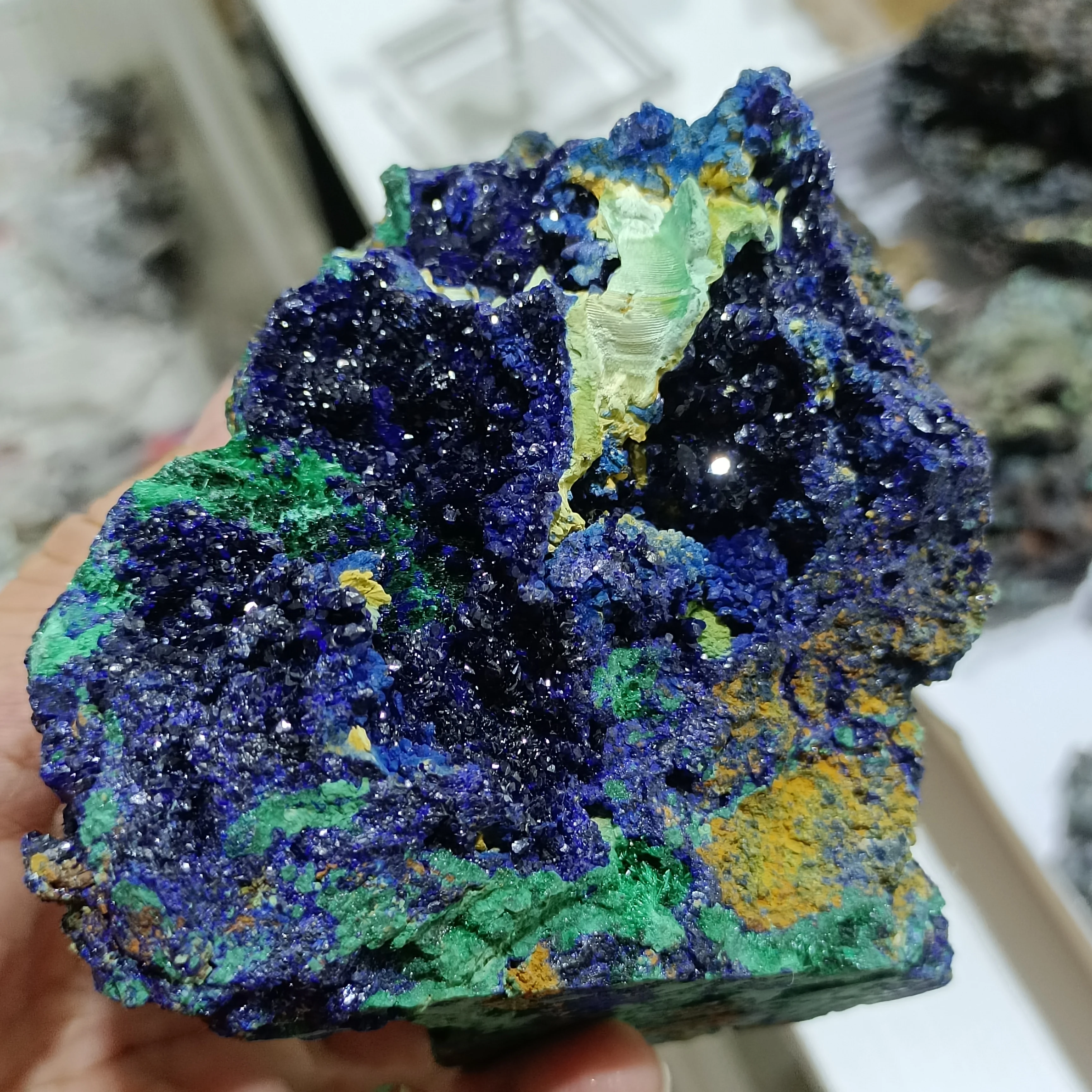 

Natural Azurite Symbiosis Primeval Rough Ore Quartz Crystal Mineral Reiki Healing Wealth Home Office Degaussing Decoration