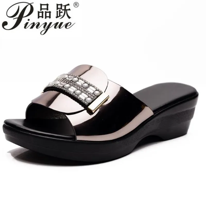 5cm Summer High Heels Women Shoes Woman Slippers Summer Pearl diamond Sandals Leather rhinestone sequin beach slippe size 35--42