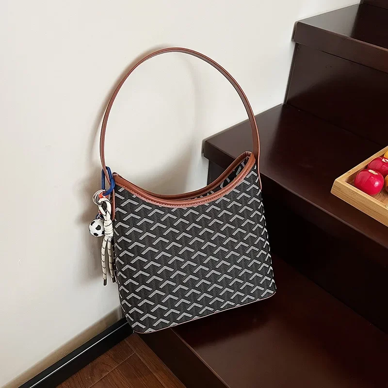 

‌2025 New Large Capacity Underarm Bag - Crossbody/Shoulder Purse Spacious Tote Bag for College Women Practical Daily Commute Bag