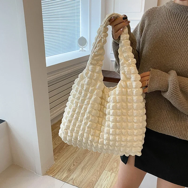 

2024 New Solid Color Pleated Plaid Shoulder Bag Simple Temperament Commute Handbag Portable Bucket Bags for Women