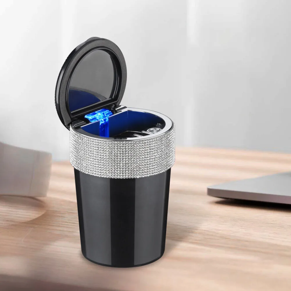 

Автомобильная пепельница с крышкой, портативная пепельница со светодиодной подсветкой, автомобильная пепельница с защитой от запаха, откидная пепельница с двумя отверстиями для автомобиля и туристических компаний