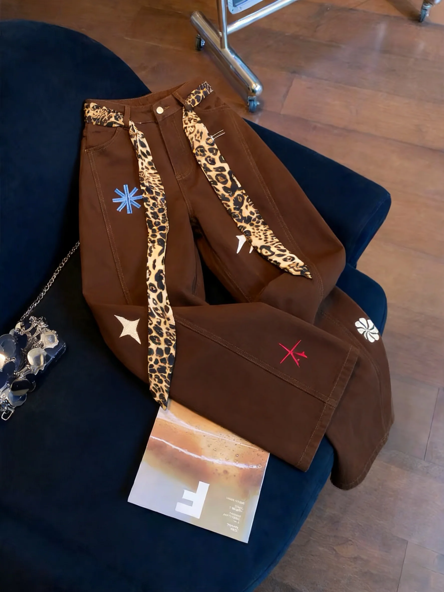 

Американские джинсы с леопардовым принтом в стиле ретро, широкие, свободного кроя, с высокой талией, прямого силуэта, для весны и осени, уличный стиль