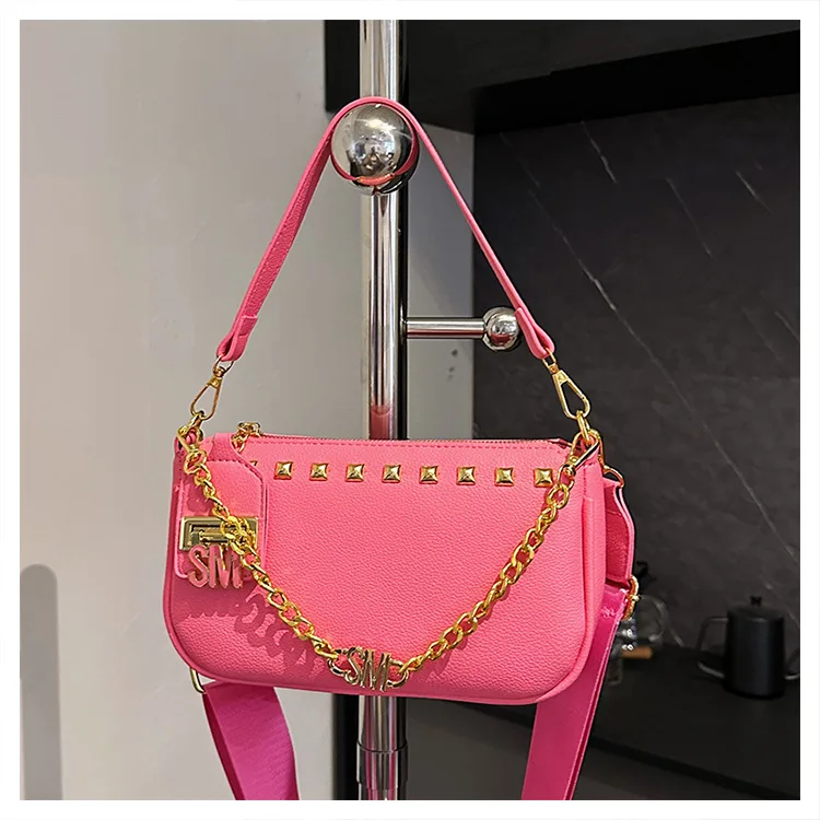 

Vintage Studded Shoulder Bag for Women - Luxury Underarm Purse with Retro Metal Details | Elegant Crossbody Bag