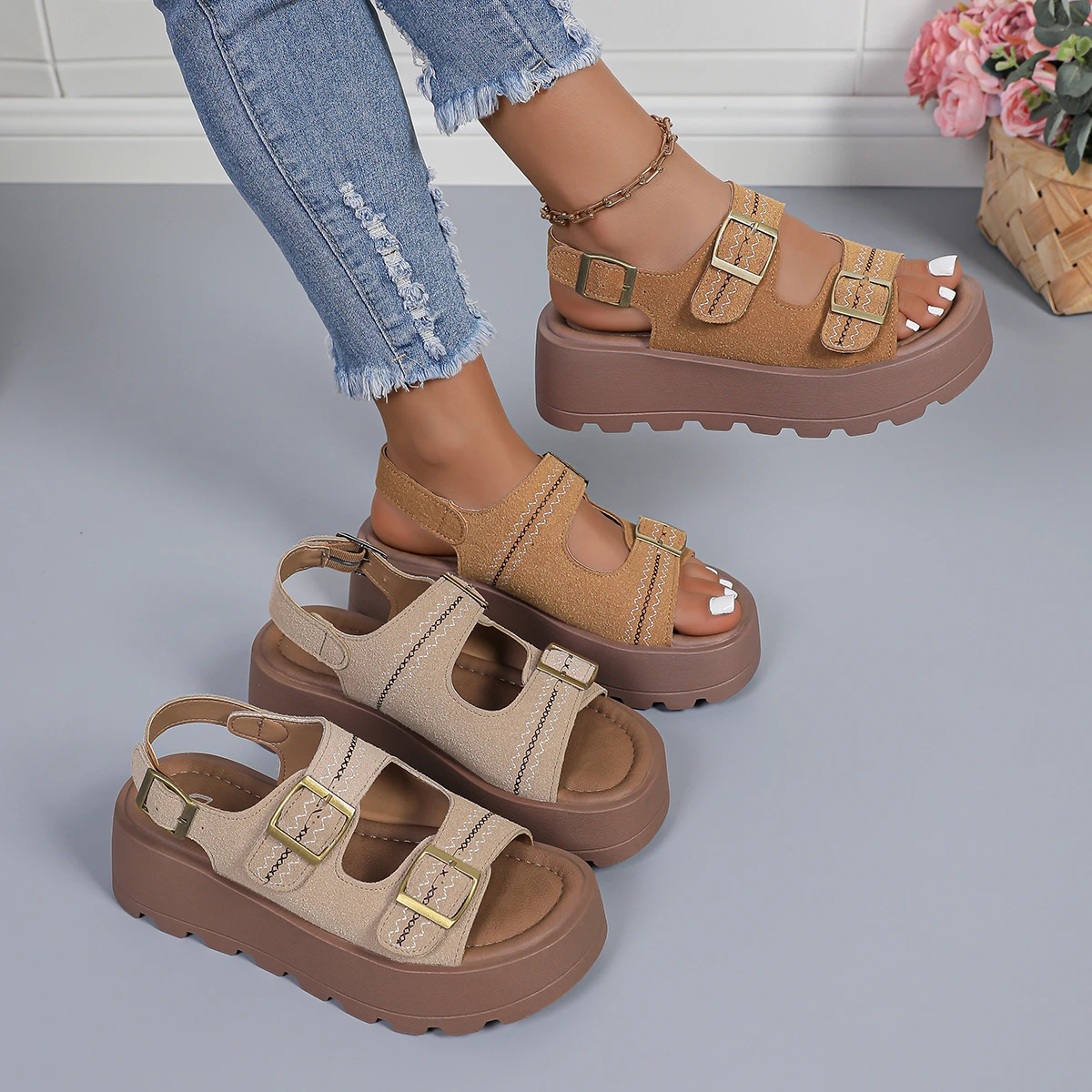 

Women Buckle Strap Platform Sandals, Open Toe Thick Sole Casual Shoes, Adjustable Back Strap Summer Footwear for Daily Wear
