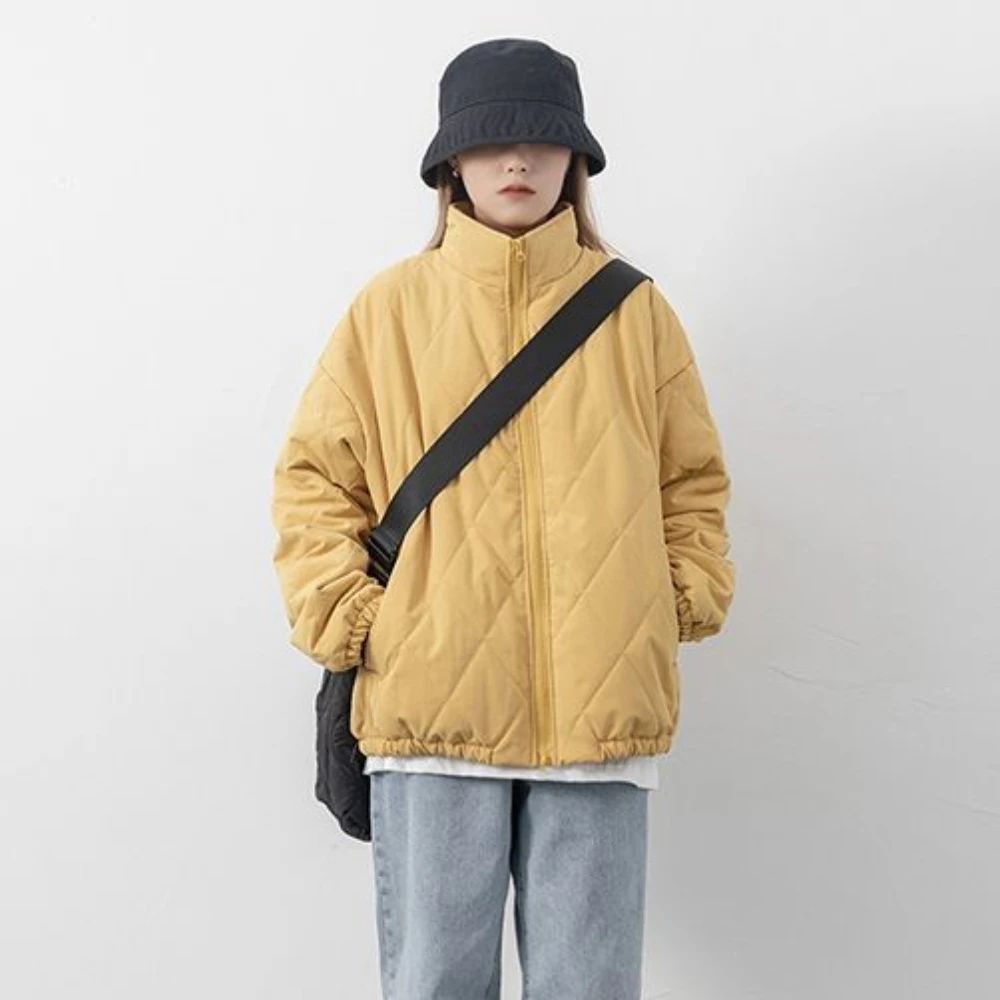 Woman Coat Quilted Padded Yellow Jackets for Women Black Thick Padding Harajuku Fashion Youth 2024 Trend Lightweight Winter Sale