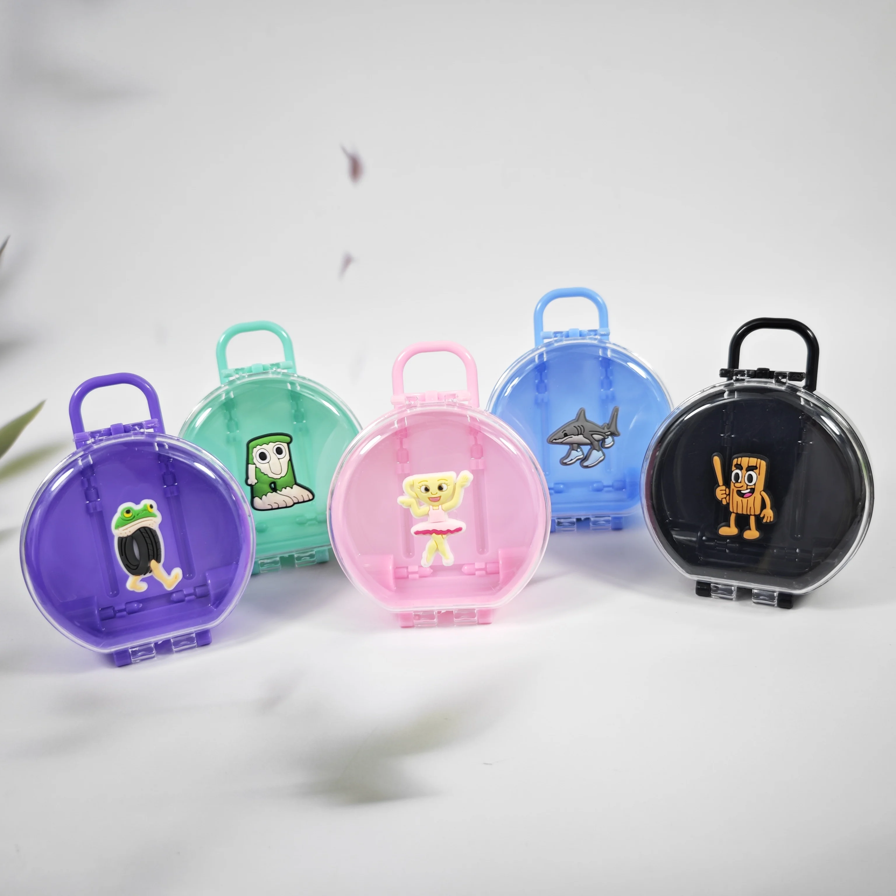 Charming Cartoon Funny Mini Round Pull-Along Suitcase - Versatile Plastic Packaging Box, Desk Organizer, Jewelry Box & Exquisite