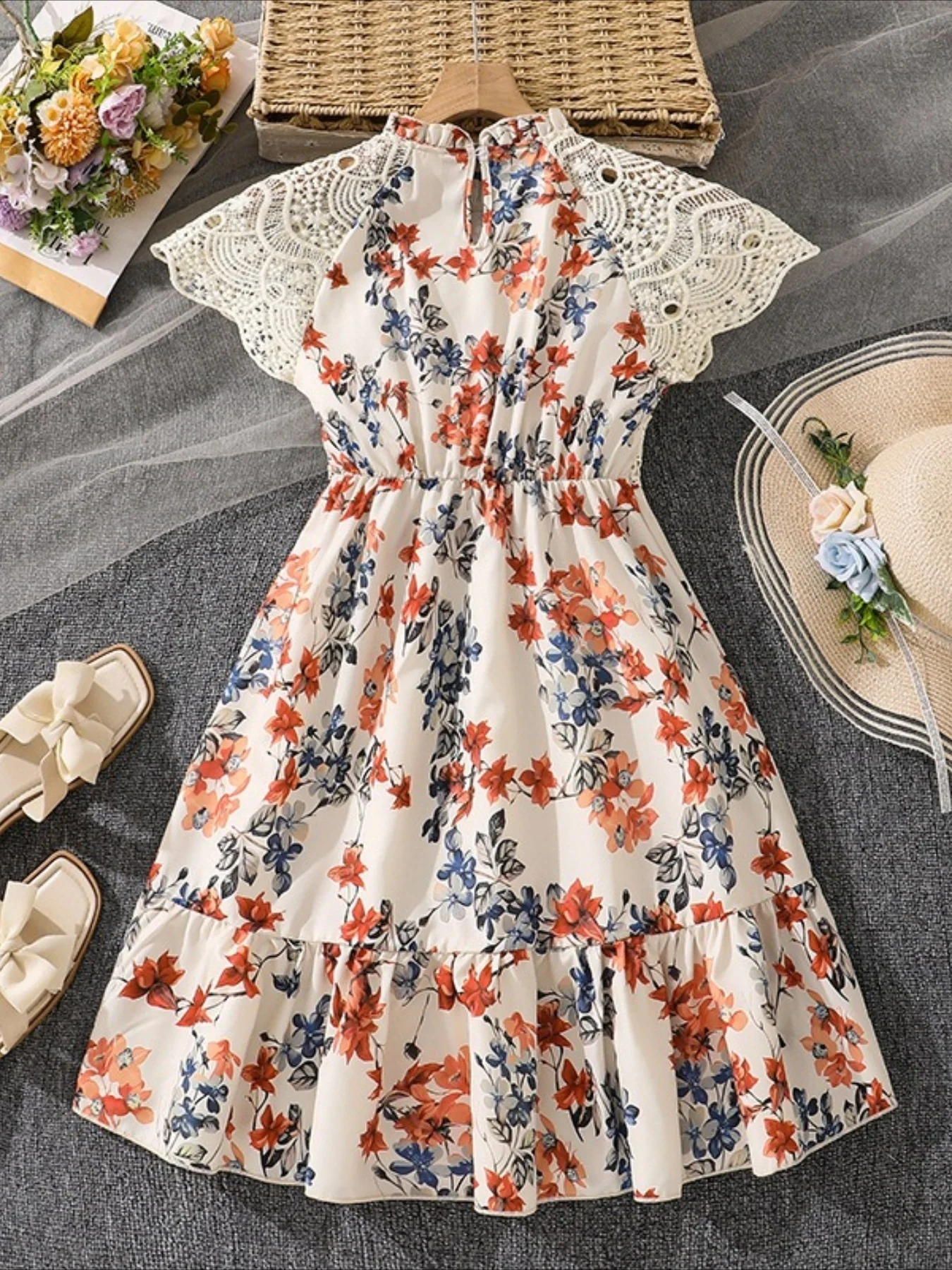 Girl's Clothing Summer New Style French Elegant Lace Hook Flower Hollow Short Sleeved Patchwork Printed Skirt