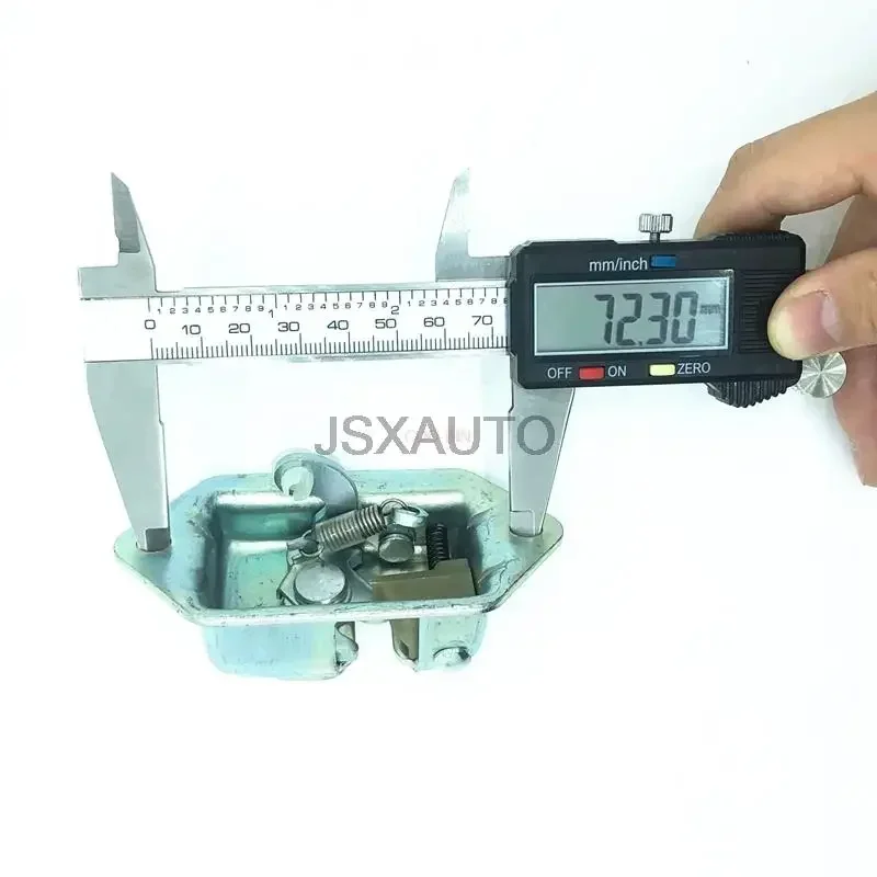 Excavator Cab door lock Lock block inner handle Excavator Accessories For Komatsu PC 78 128 Daewoo 55 SANY 55 CASE 55